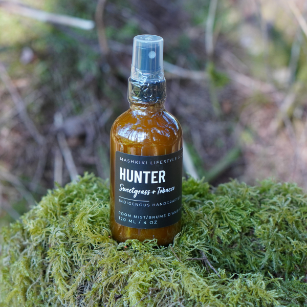 Hunter | Sweetgrass + Tobacco - Room + Linen Mist